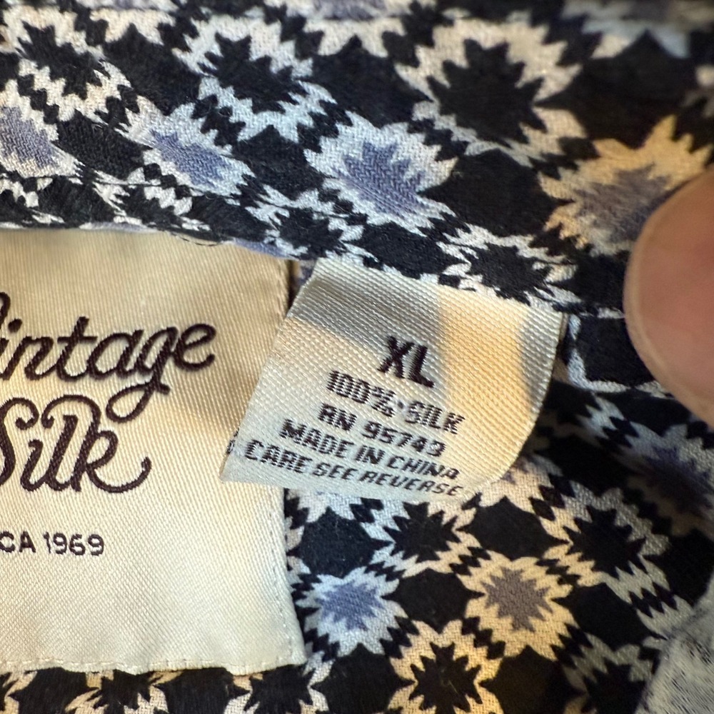 Vintage Silk Mens XL Black White Geometric Diamond Print 100% Silk Shirt S/S - Picture 5 of 7